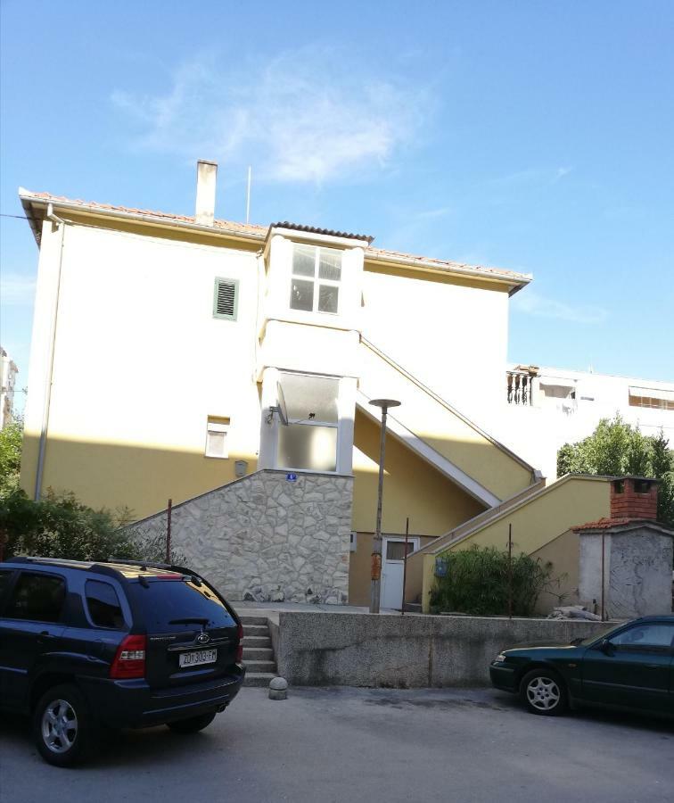 Bonbon Room And Apartment 扎达尔 外观 照片